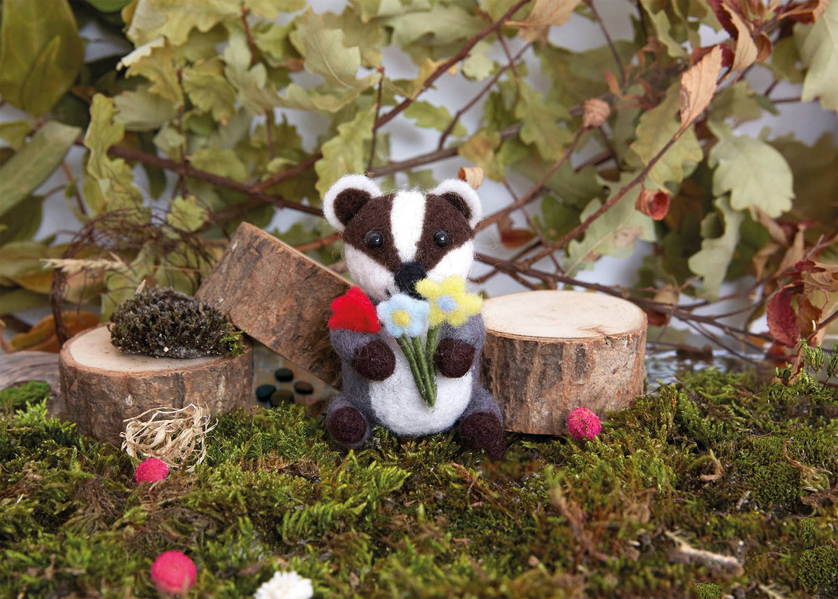 Needle Felting Badger With Bouquet | Simply Make | DSM106658