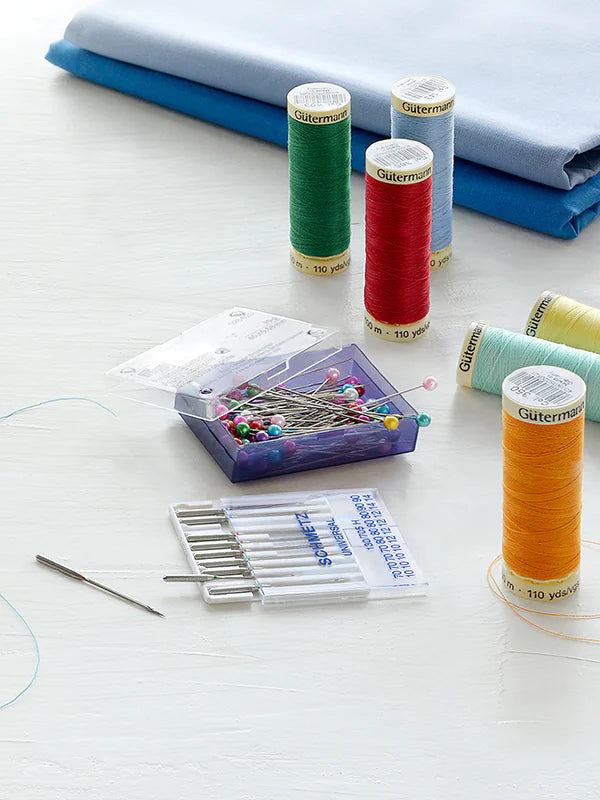 Gutermann Sewing Thread Set with Pins & Sewing Machine Needles