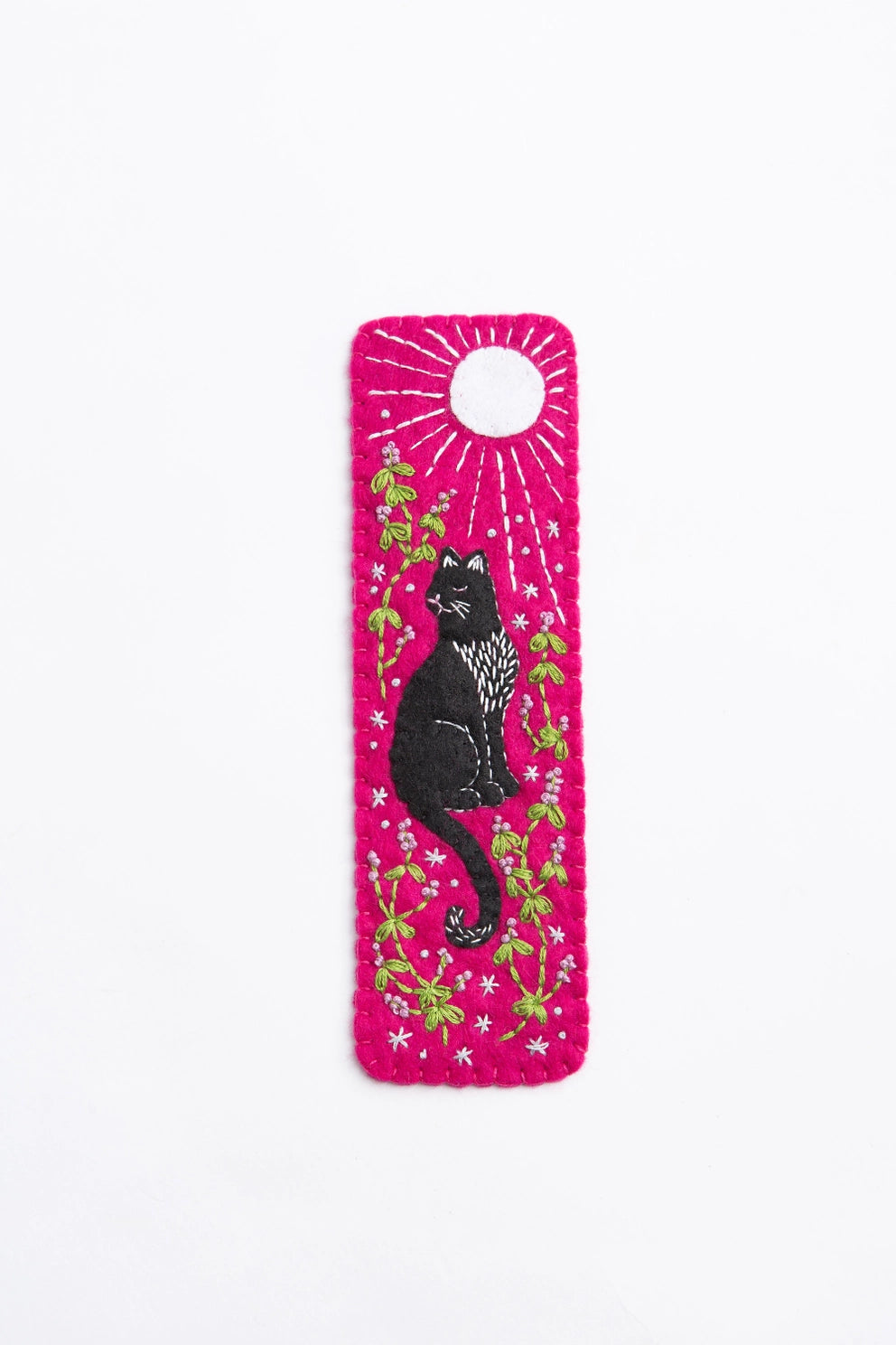 Hawthorn Handmade Black Cat Bookmark Felt Craft Kit for Beginners
