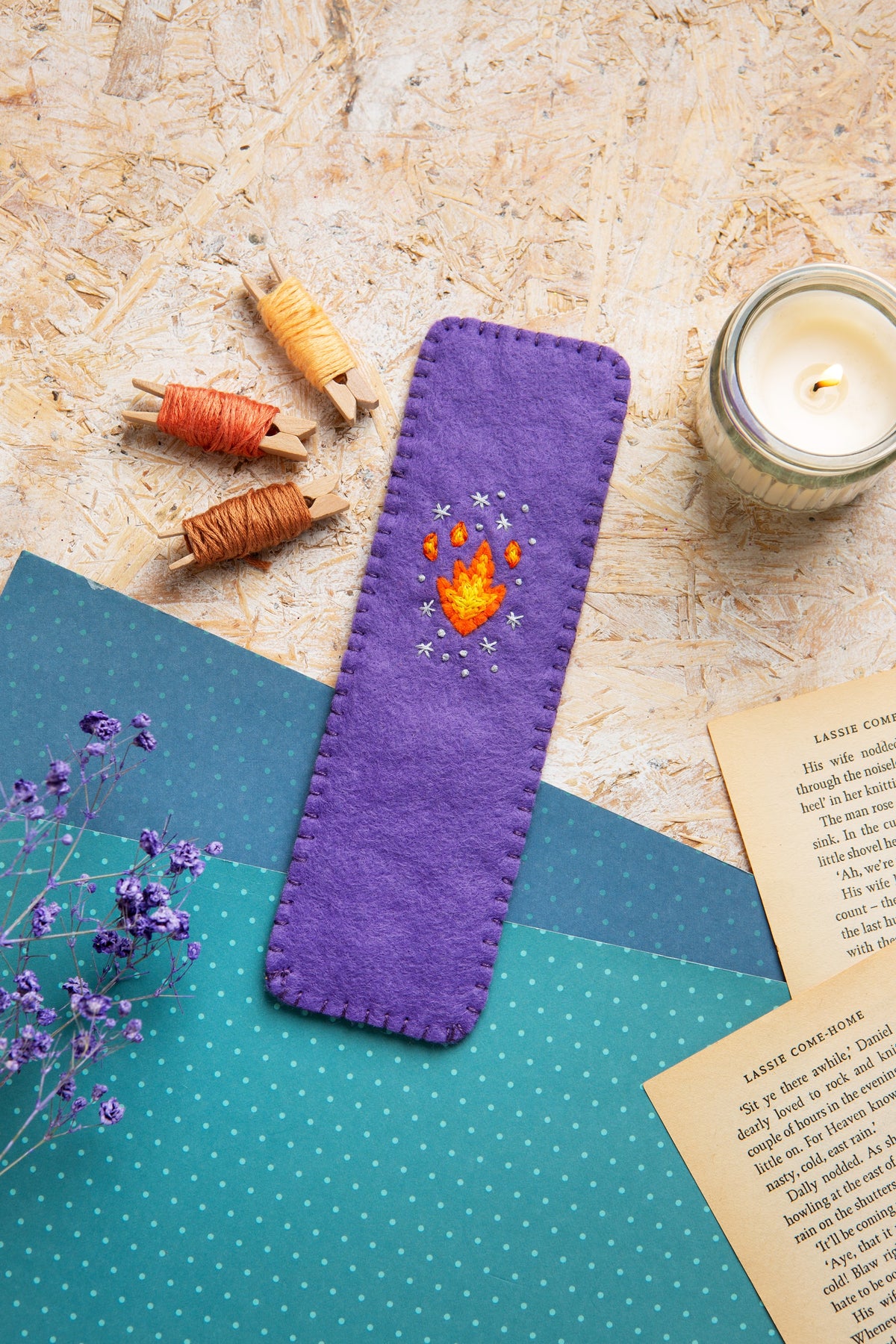 Hawthorn Handmade Dragon Bookmark Felt Craft Kit for Beginners