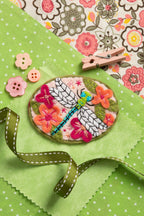 Hawthorn Handmade Dragonfly Felt Craft Brooch Kit for Beginners