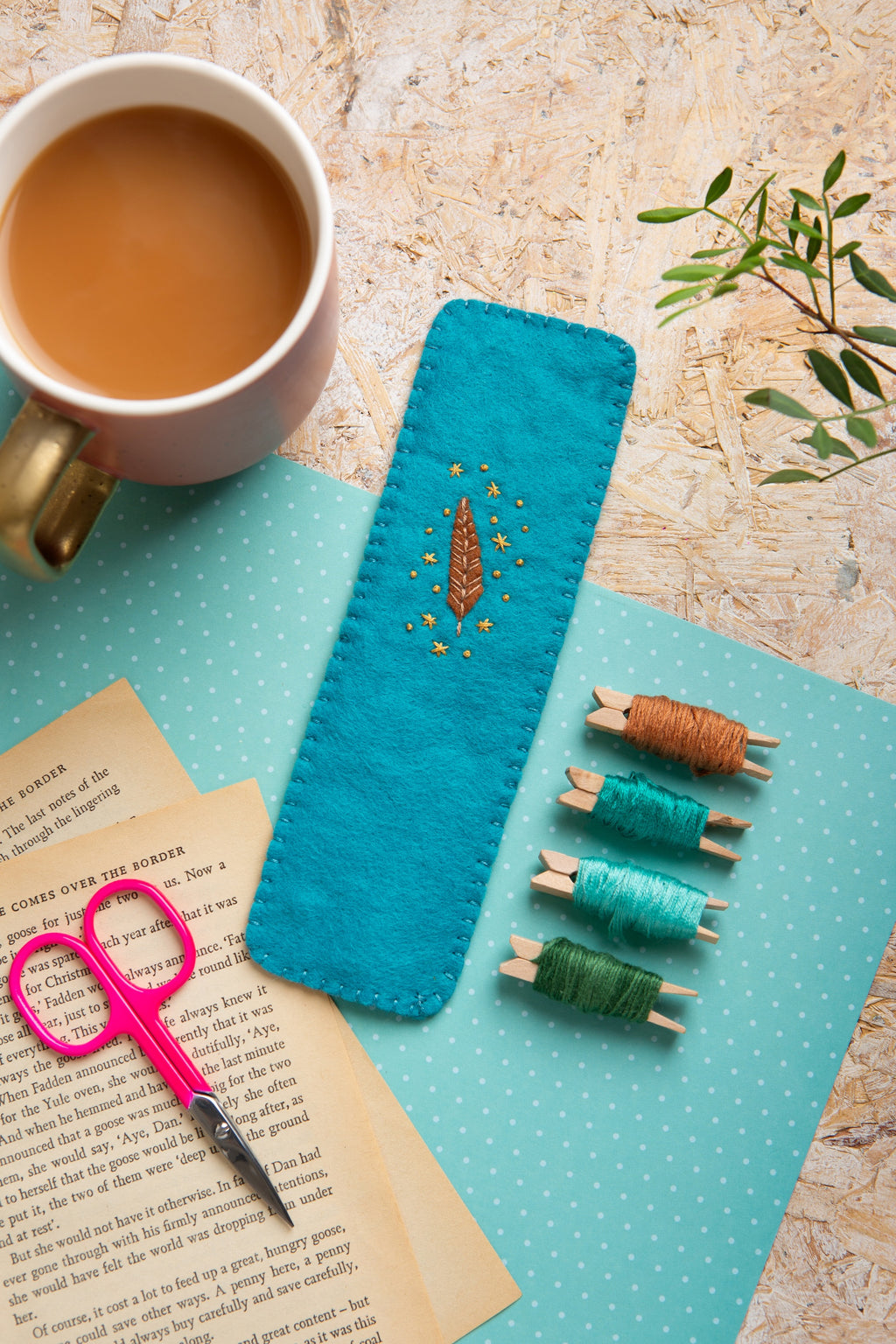 Hawthorn Handmade Owl Bookmark Felt Craft Kit for Beginners