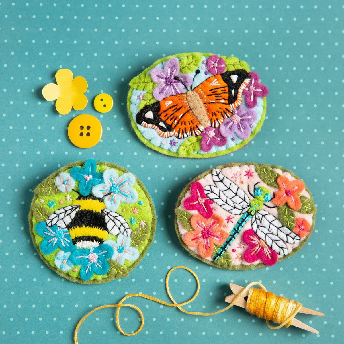 Hawthorn Handmade Bumblebee Felt Craft Brooch Kit for Beginners